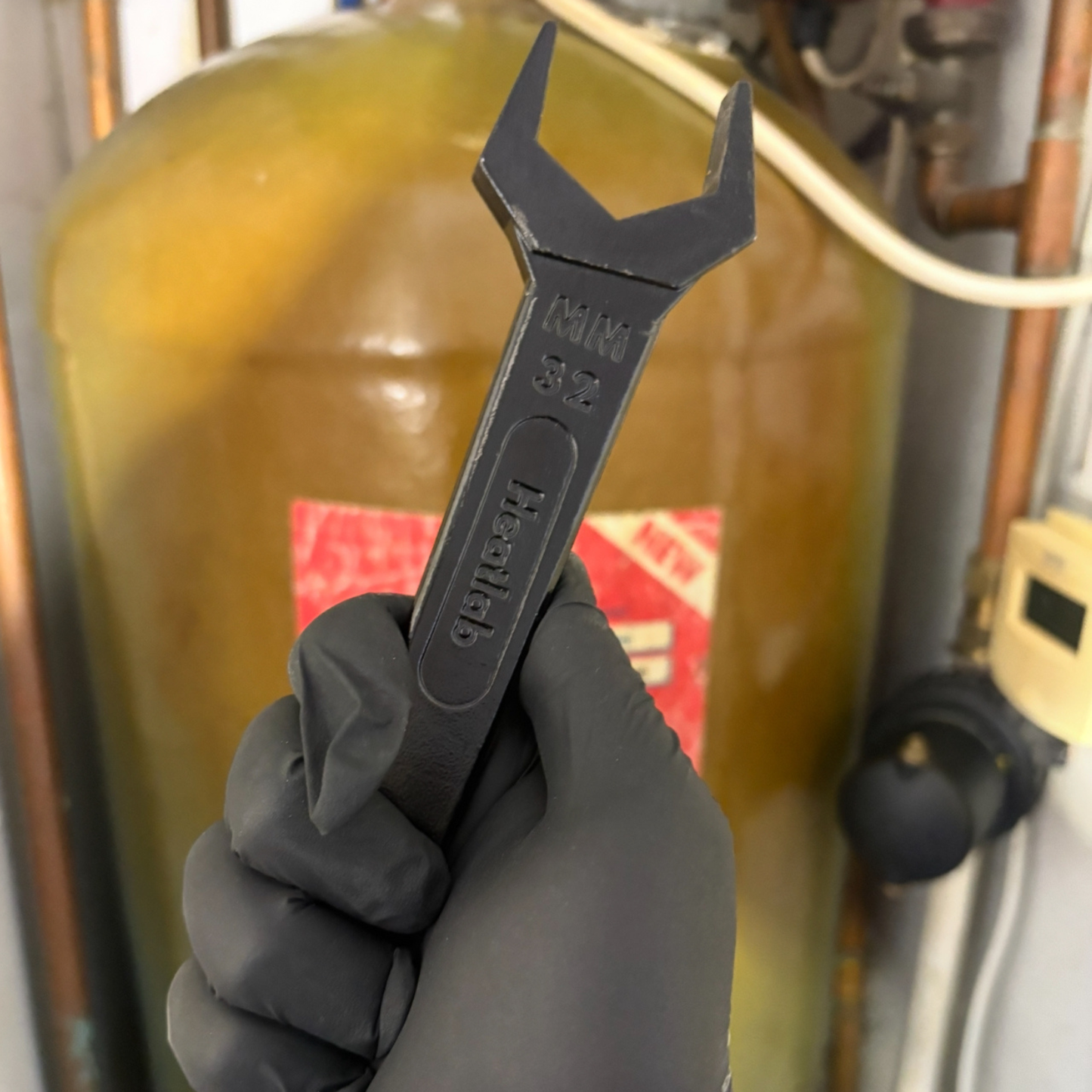 The Essential Compression Spanner Set 24mm 32mm | Professional Trade Tools